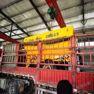 廠家供應(yīng)白灰水泥粉料撒灰機 四輪車帶動布灰機 12方環(huán)保撒灰車